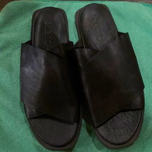 Bueno sandals black leather 41 (10.5) Jesse